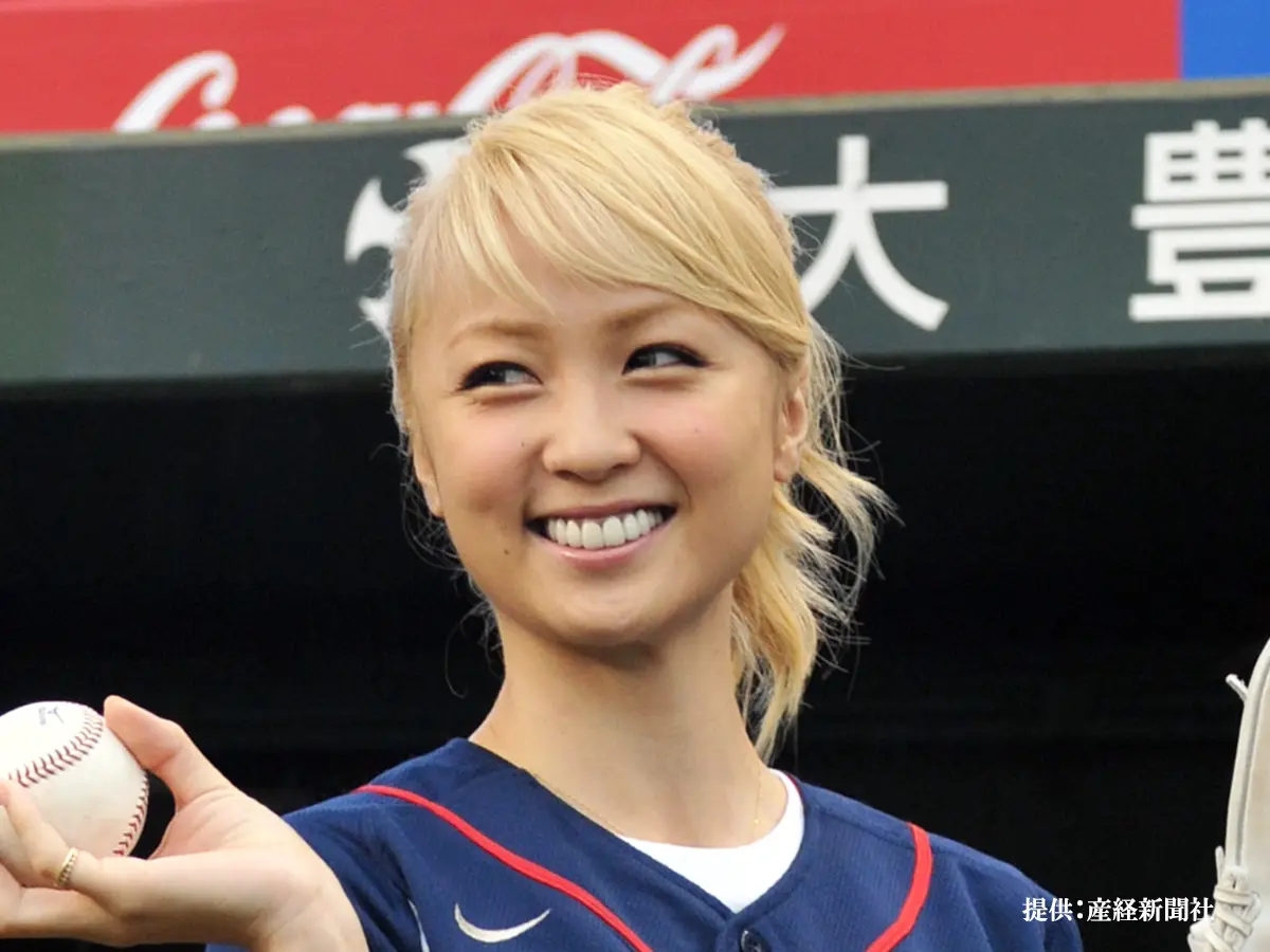 『E-girls』amiの写真