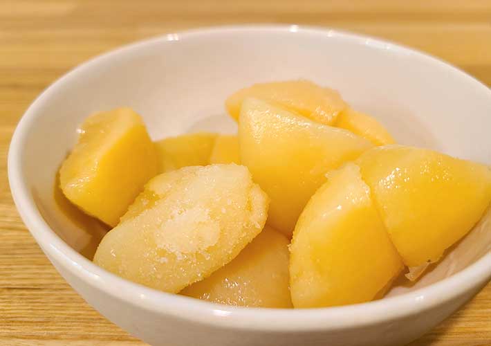 ファミマの冷凍フルーツのカロリーに驚き　６種の味で一番低いものは…