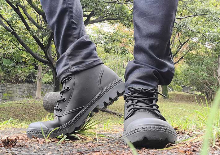 ワークマンの１５００円の靴『防水サファリシューズ』を雨の日に履いたら… – grape [グレイプ]