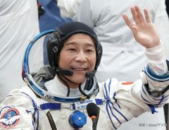 前澤友作が撮影した、宇宙から見た日本　写真に「すごい！」と興奮の声