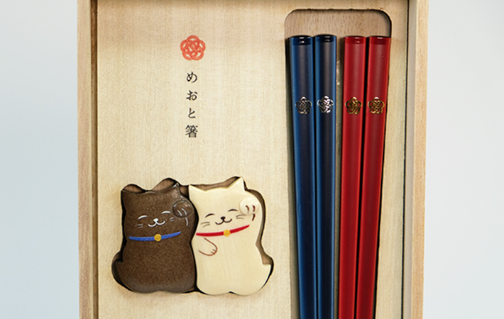 招き猫の夫婦箸＆箸置きセット 22.5cm – grape SHOP