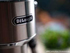 『デロンギ』の大人気コーヒーマシンがAmazon初売りセールに登場！　「家でこんなにおいしいコーヒーが飲めるなんて」