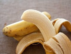 土井善晴の『バナナの食べ方』に反響　「高級なものを食べているみたい」