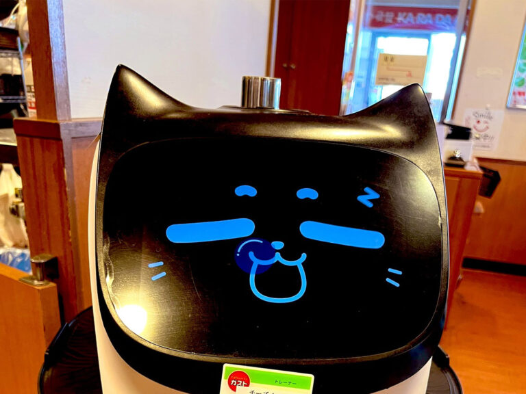 配膳ロボット