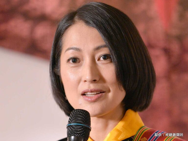 バラエティ番組に出演した鶴田真由 ５３歳現在の姿に、共演者驚愕