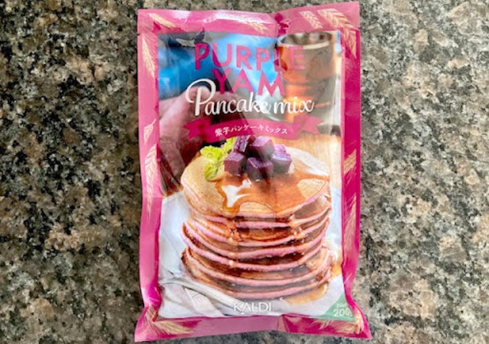 『紫芋パンケーキミックス　２００ｇ』のパッケージの写真