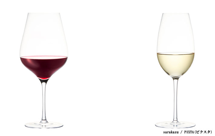 赤ワインと白ワインの写真