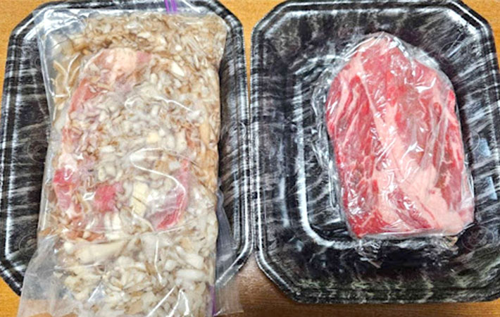左がマイタケに漬けた肉で右が何もしなかった肉の写真