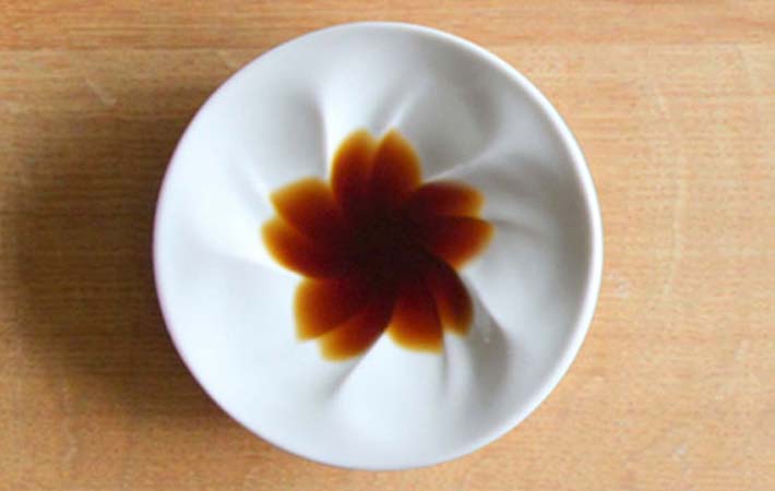 『花が浮き出るしょうゆ皿【桜】２枚セット』の画像