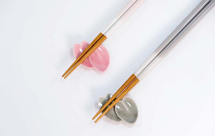 『桜の夫婦箸＆箸置きセット』の画像