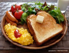 ダイソーの４商品で「朝食作りがラクになる」　パンを温めてそのまま？