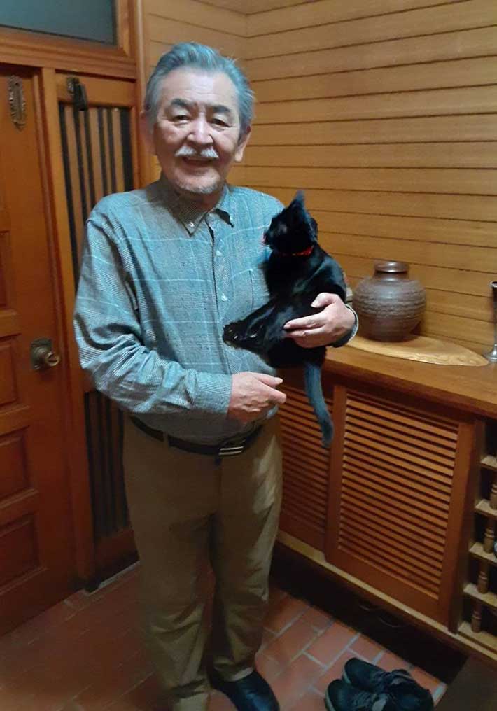 猫と父親の写真