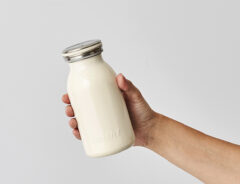 【mosh!】ミルクボトル型タンブラー（モッシュ）の画像
