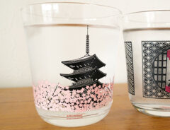 飲み物を注ぐと…「京都に桜が咲いた！？」春の京都を訪れたような気分にさせてくれる不思議なグラス