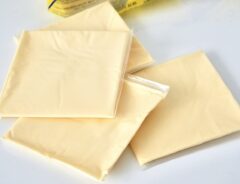 粉チーズがなくてもスライスチーズがあれば大丈夫！　画期的な代用テクに「その手があったか」