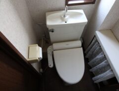 上から見下ろしたトイレ