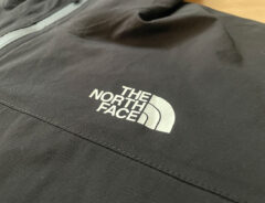 「朝晩は冷えるから1着あるとマジ助かる」「羽織るのにちょうどいい」　通勤にも使える『ノースフェイス』のジャケットがこちら！