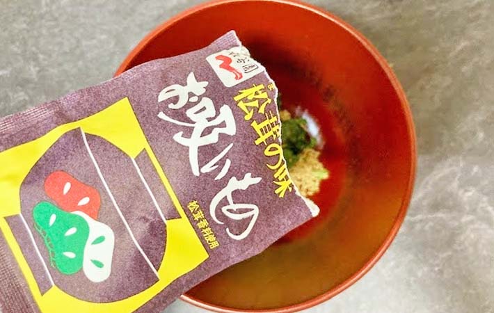 『松茸の味お吸いもの』でそうめんつゆを作る写真