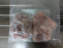 冷凍した肉の写真