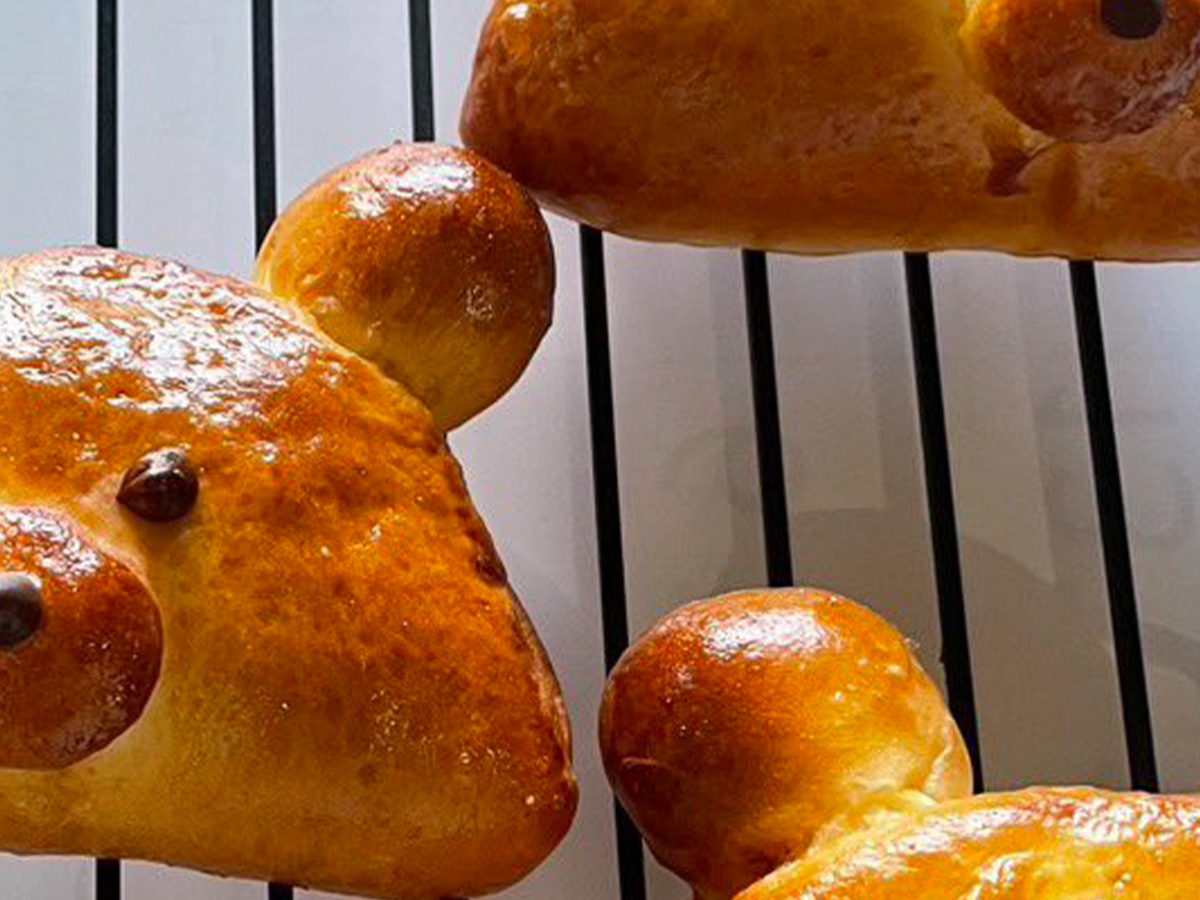 クマの形をしたパン