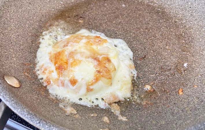 『モッツァレラチーズのステーキ』を作る写真