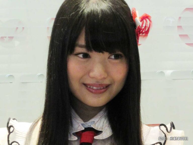 北原里英