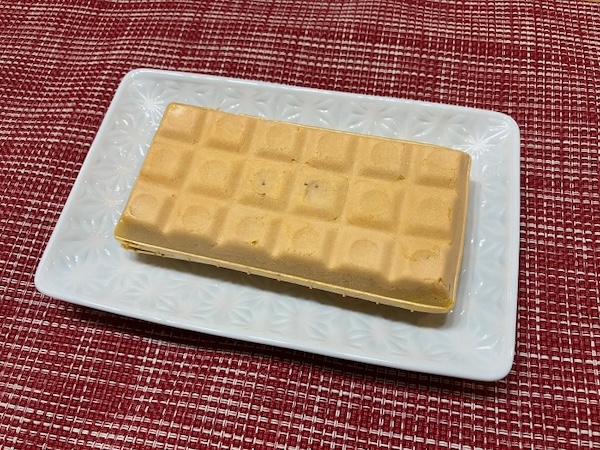 オーブントースターから取り出したチョコモナカジャンボ