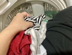 洗濯機に入った衣類