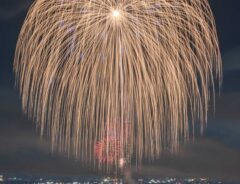 １００万人が訪れる花火大会　絶景写真に「これはヤバい…」