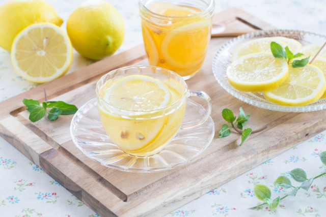 レモンいっぱいホットレモネードの画像