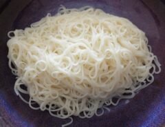 ゆであがったそうめん