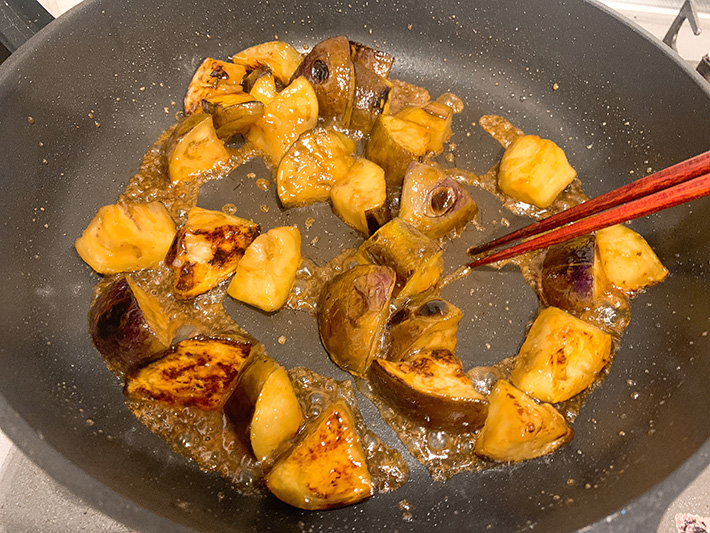 ナスのバタぽん照り焼きの写真