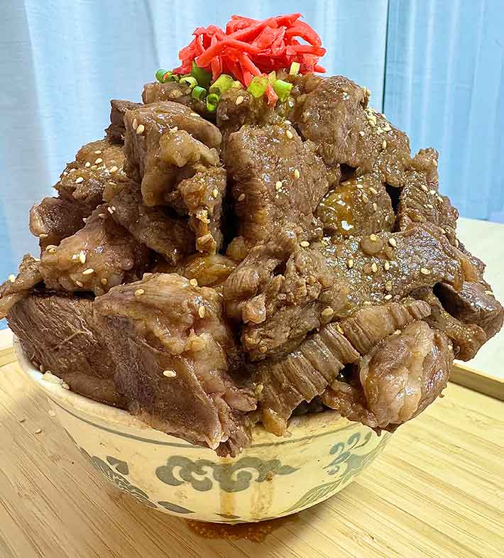 焼肉丼の写真