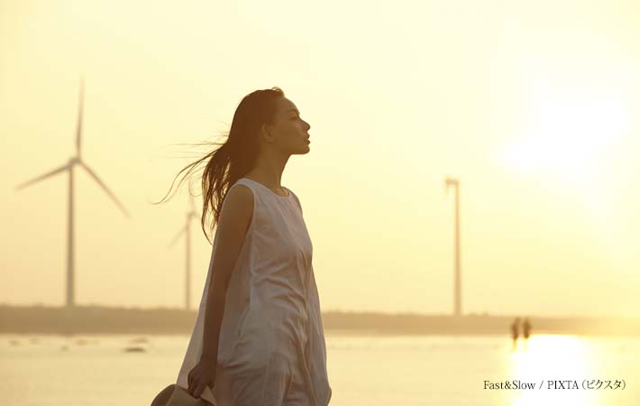 台湾を観光する女性の写真