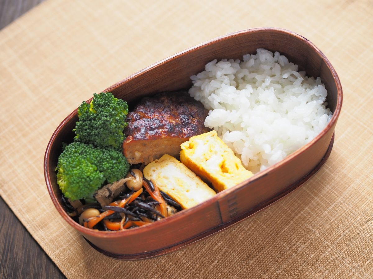 きれいに具材が詰めれられた弁当