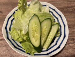 生野菜はよく洗わないと…　厚労省の注意喚起に「気を付ける」「忘れない」