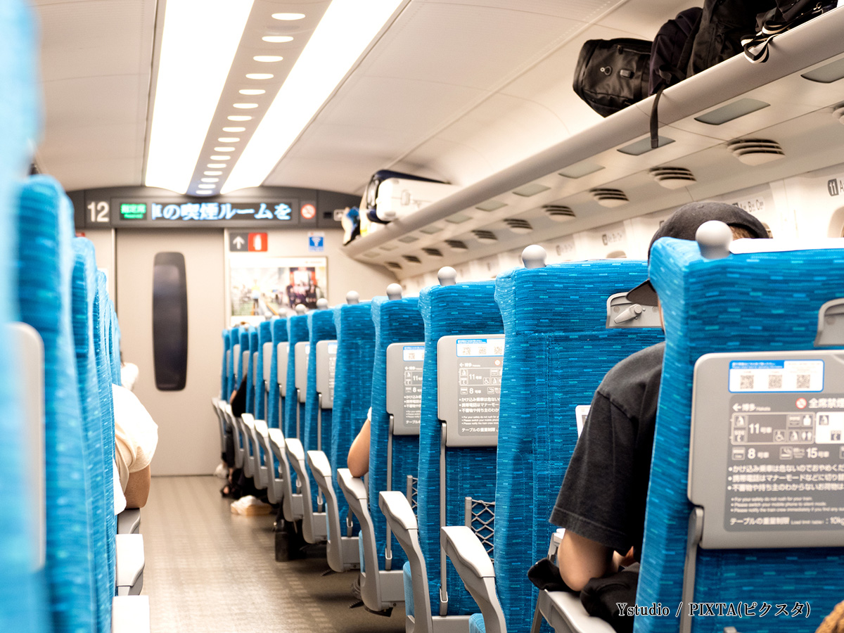 新幹線の車内の写真