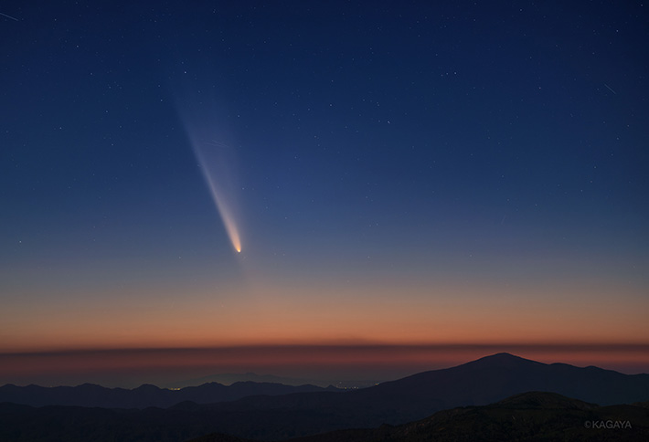 紫金山・アトラス彗星の画像