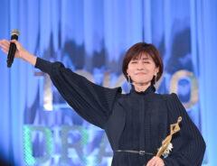 内田有紀が助演、石橋静河が主演女優賞を受賞し喜びの声【#燕は戻ってこない】