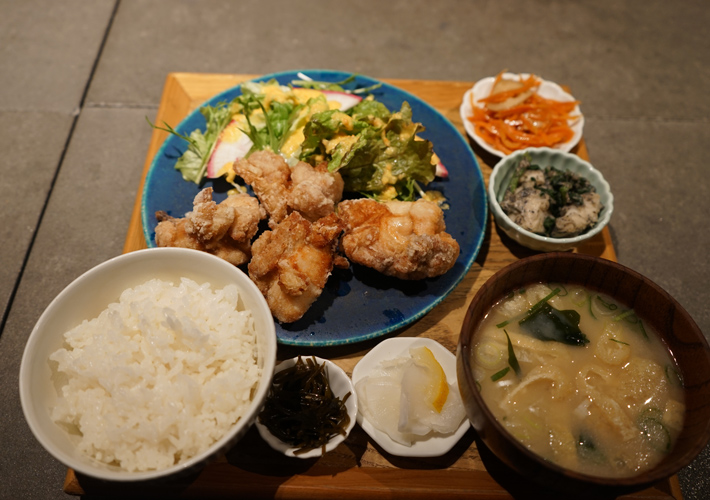 『塩麹の唐揚げ定食』