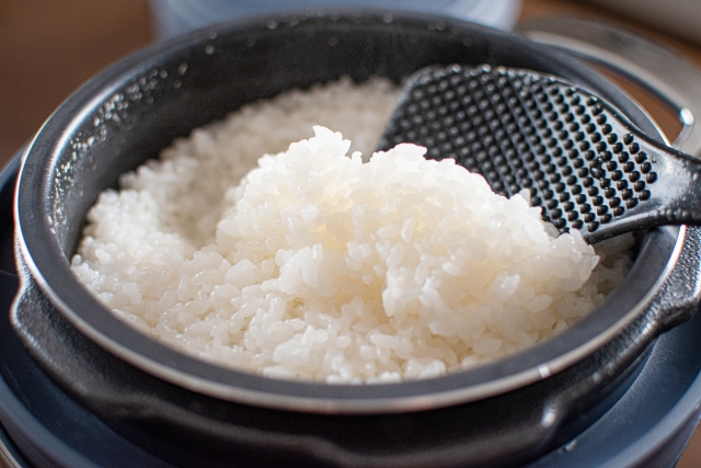 炊飯器のごはん