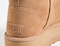 冬はとりあえず『UGG（アグ）』履いとけば可愛い！　今なら定番ブーツもモカシンもAmazonセールで安いぞ【2/3まで】