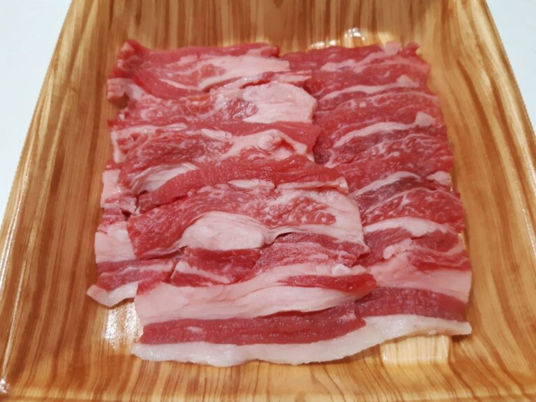 パックに入った牛肉