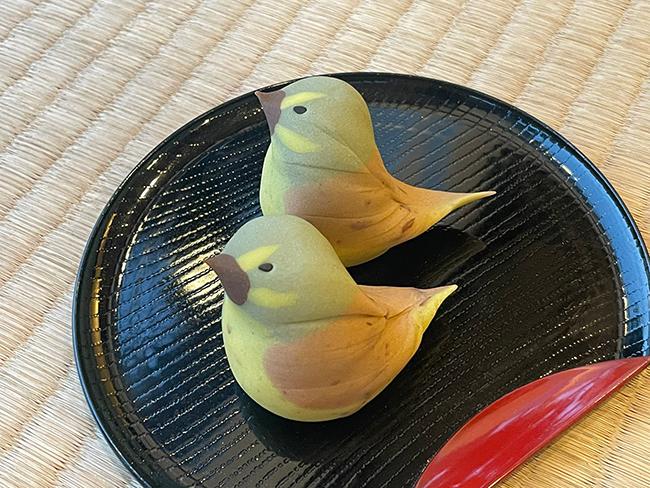 野鳥の練り切りの写真