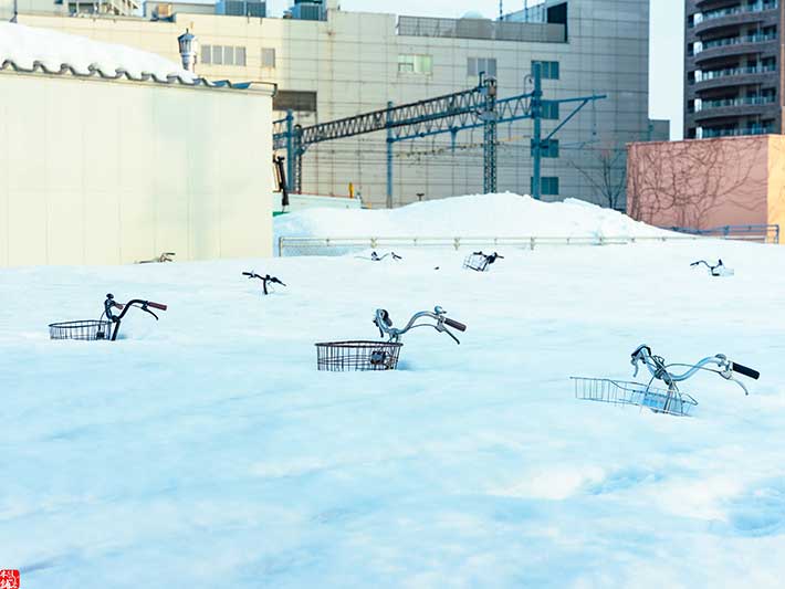 雪国の駐輪場