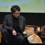 柴犬・のこちゃんを気遣う安田顕さん