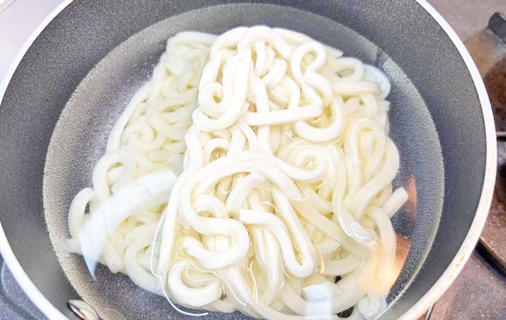 『お茶づけ和えうどん』を作る写真