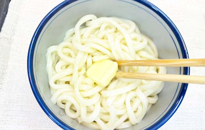 『お茶づけ和えうどん』を作る写真