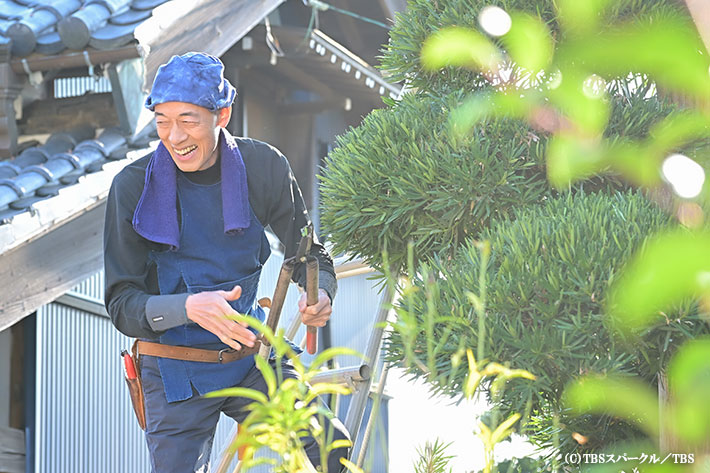 酒向芳さん