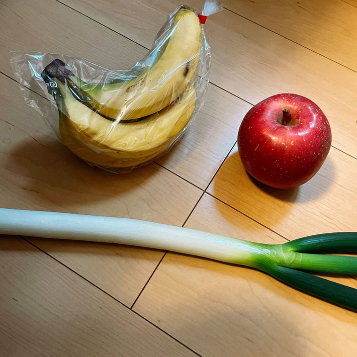 購入した果物と野菜の写真